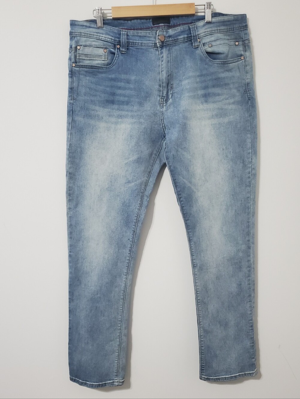 Steve's Jeans Slim Straight Light Wash Jeans 38" Waist